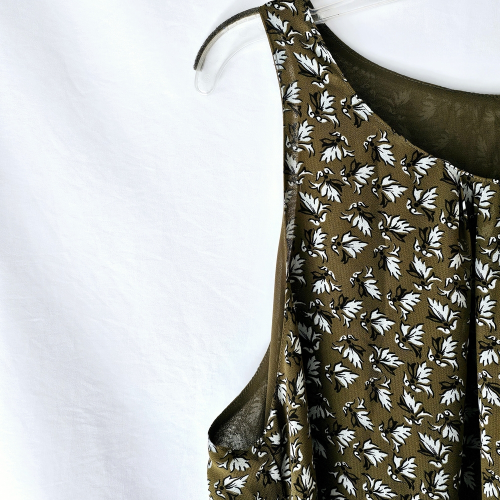 LOFT Sleeveless Floral Leaf Shell – Size XL – Olive Green, Light Blue, Black - Picture 6 of 10